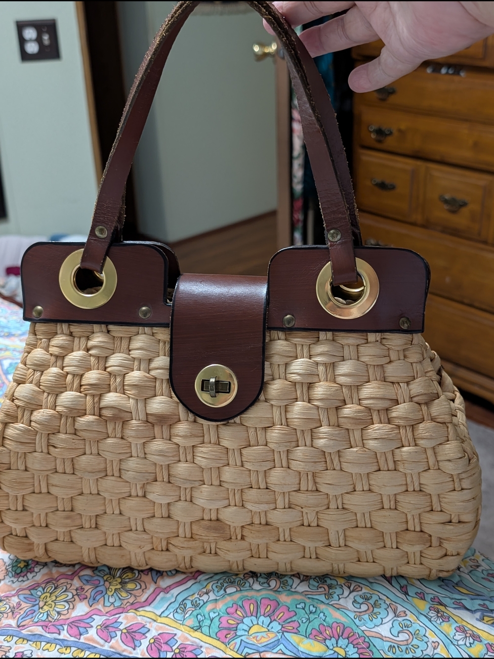 Vintage Leather And Straw Women's Handbag- Extra Cute!